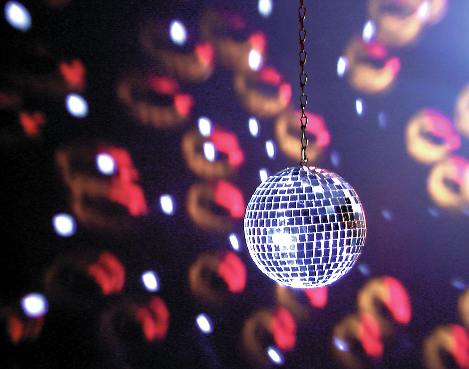 EUROLITE Mirror Ball 15cm - Image 3
