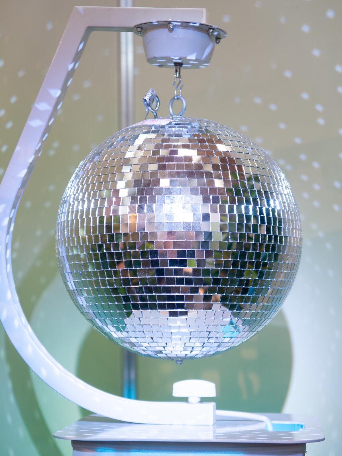 EUROLITE Stand Mount with Motor for Mirror Balls up to 50cm wh + Quick Link - Image 3