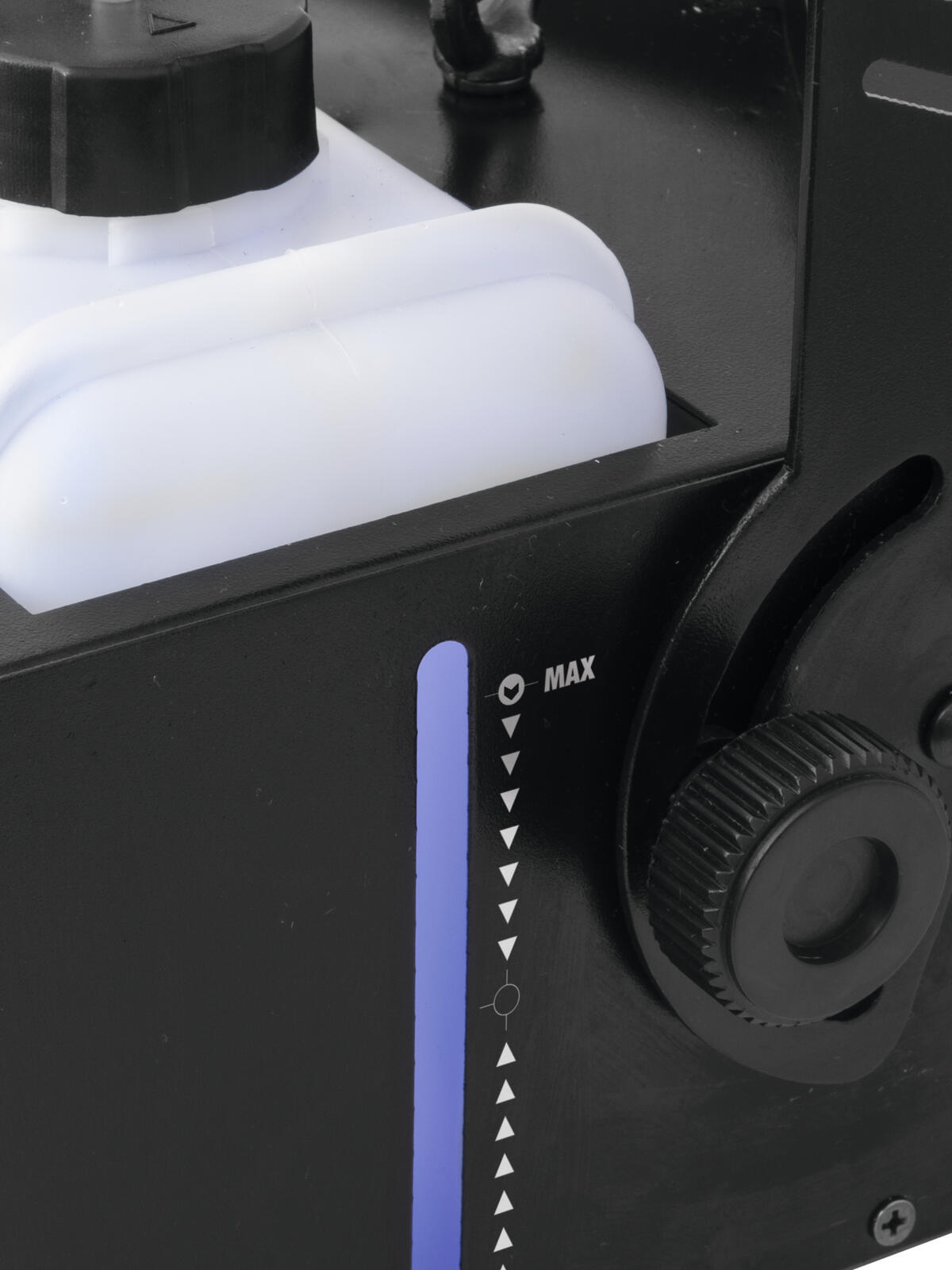 EUROLITE Dynamic Fog 1200 Fog Machine - Image 5