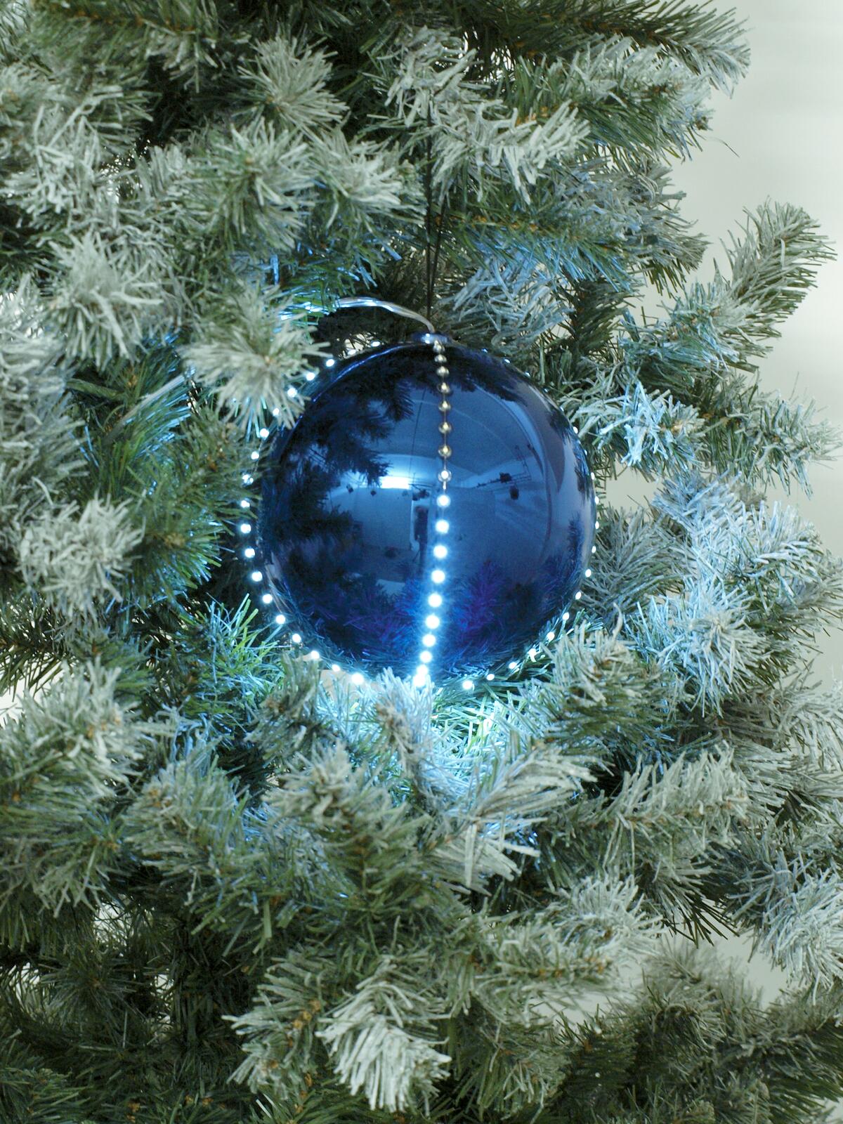 EUROPALMS LED Snowball 15cm, dark-blue - Image 2