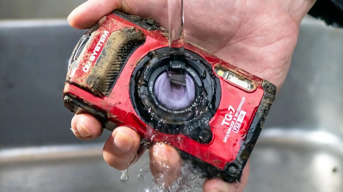 Camera TG-7 red - Image 4